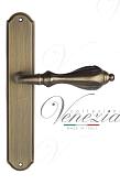 Дверная ручка Venezia на планке PL02 мод. Anafesto (мат. бронза) проходная
